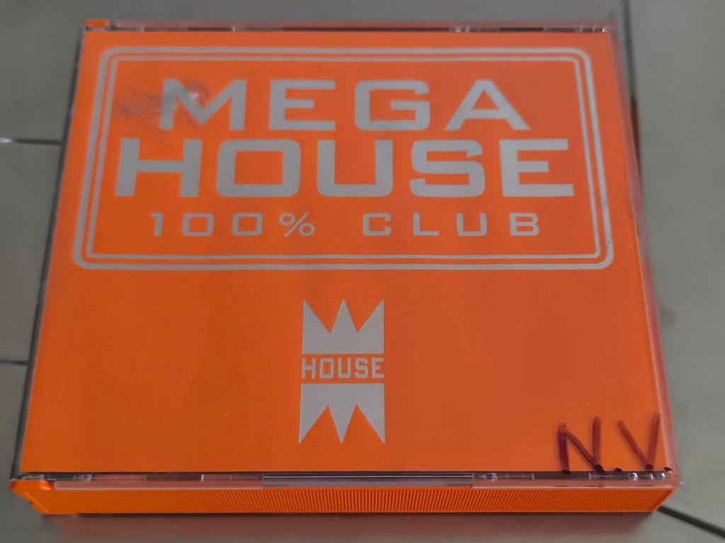Mega House 100% Club, 4 CD, Enlèvement ou Envoi, Utilisé