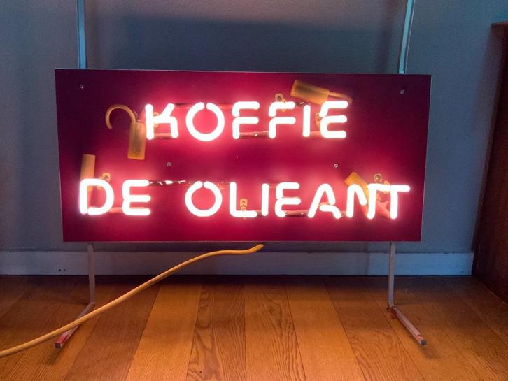 Vintage Neon Reclame - Koffie De Olifant, Verzamelen, Merken en Reclamevoorwerpen, Gebruikt, Lichtbak of (neon) lamp, Ophalen