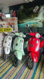 vespa 50cc LX , sprint en 125cc LXV, Fietsen en Brommers, Scooters | Vespa, Ophalen, Gebruikt