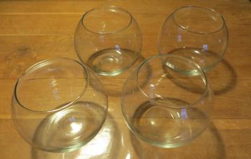 Lot de 4 vases boules en verre