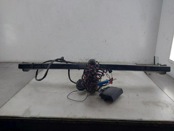 ATTELAGE REMORQUE Golf VIII (CD1) (|5H2907383|5H0092101|), Autos : Pièces & Accessoires, Suspension & Châssis, Volkswagen, Utilisé