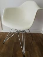 Vitra Eames DAR chaise stoel, Huis en Inrichting, Ophalen, Wit, Zo goed als nieuw, Metaal
