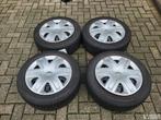 Set velgen + winterbanden Toyota Auris Corolla 16 inch + dop, Auto-onderdelen, Ophalen of Verzenden, Gebruikt, Personenwagen, Banden en Velgen