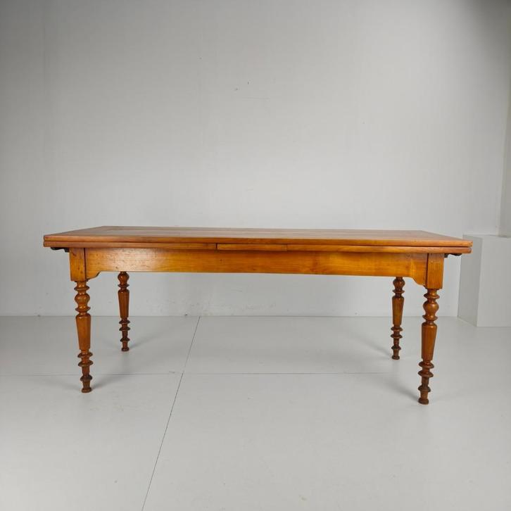 20e eeuw franse kersenhouten uitschuifbare eettafel, Antiek en Kunst, Antiek | Meubels | Tafels, Ophalen of Verzenden
