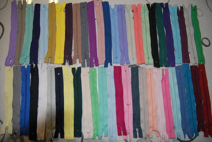 50 niet deelbare ritsen 18-20 cm, Hobby en Vrije tijd, Naaien en Fournituren, Nieuw, Rits of Sluiting, Ophalen of Verzenden