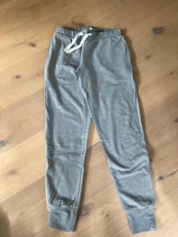 Lords & Lilies joggingbroek maat L beschikbaar voor biedingen