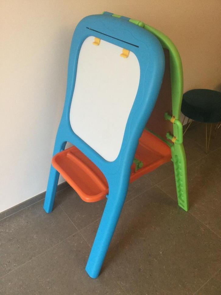 Tableau/chevalet  double face, Enfants & Bébés, Jouets | Éducatifs & Créatifs, Enlèvement