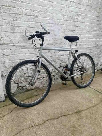 Vélo de sport avec vitesses pour adulte Très bon état, Enlèvement, Utilisé, 28 pouces