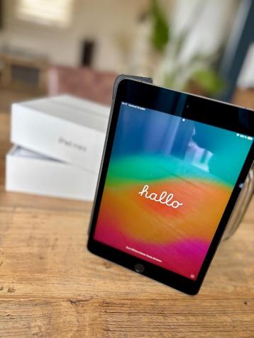 iPad Mini (5ème Gen) 64Go WiFi-Cell Gris sidéral beschikbaar voor biedingen