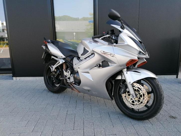 Honda VFR800 vtec Met Garantie!, Motos, Motos | Honda, Entreprise, Sport, plus de 35 kW, 4 cylindres, Enlèvement