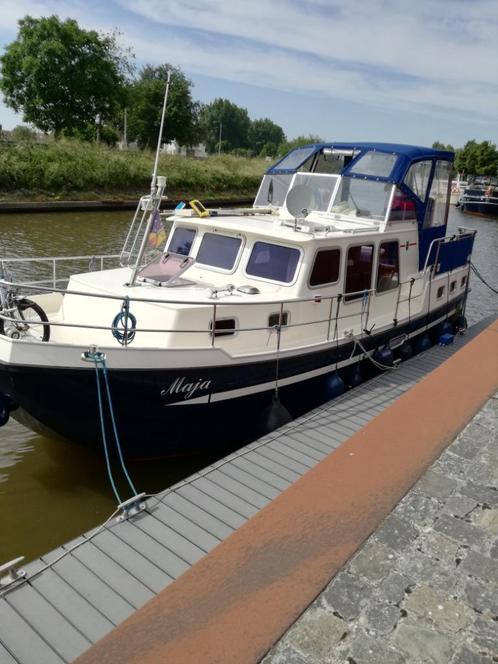 Motorboot Pedro, Watersport en Boten, Motorboten en Motorjachten, Zo goed als nieuw, Staal, 9 tot 12 meter, Diesel, Binnenboordmotor