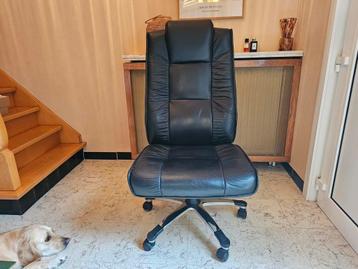 super zachte relaxstoel, bureaustoel beschikbaar voor biedingen