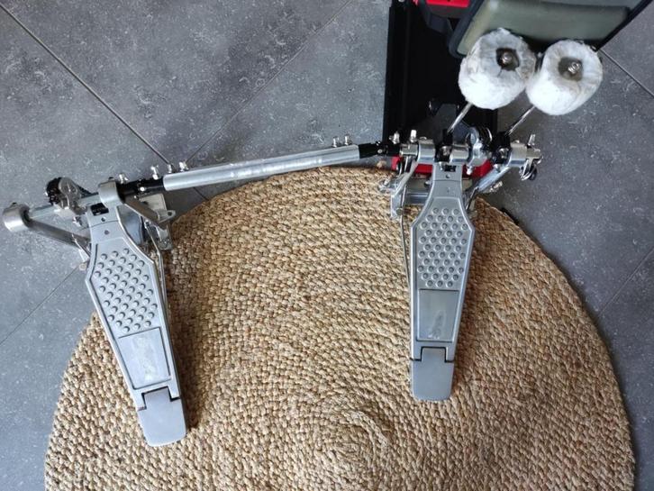 Dubbele bassdrumpedalen van Stagg, Muziek en Instrumenten, Drumstellen en Slagwerk, Gebruikt, Overige merken, Ophalen of Verzenden