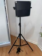 NEEWER 660 LED Video Light Panel avec Tripod, TV, Hi-fi & Vidéo, Photo | Studio photo & Accessoires, Enlèvement, Comme neuf, Studio photo complet