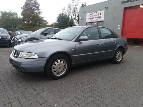 Audi A4 1.8 essence de 1999 137000 km automatique, Autos, Audi, Entreprise, Achat, A4, Ordinateur de bord, Essence, Euro 3, Berline