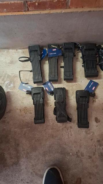 Verschillende abus vouwsloten te koop beschikbaar voor biedingen