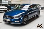 Volkswagen Passat Variant SW 2.0 TDi SCR Elegance DSG - NAVI, Auto's, 4 cilinders, Blauw, Alcantara, Bedrijf