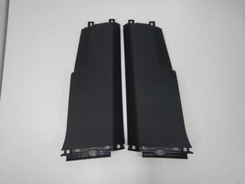 VW Tiguan 571 B-stijlen Set Onderkant Zwart Set L+R 57186729 beschikbaar voor biedingen