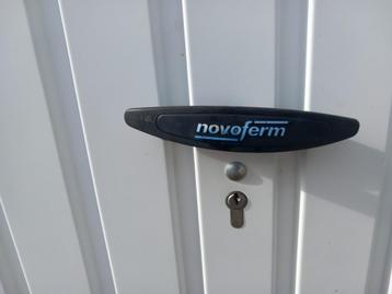 2 portes de garage  beschikbaar voor biedingen