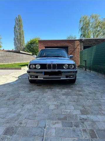 BMW 318is, Autos, Argent ou Gris, Achat, Beige, Boîte manuelle