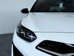 Kia Ceed cee'd 1.6 CRDi GT-Line-1ERPRO-GPS-CARPLAY-CAMERA-PD, Auto's, Gebruikt, 4 cilinders, 136 pk, Wit