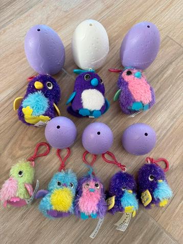 Lot de portes clefs Hatchimals  disponible aux enchères