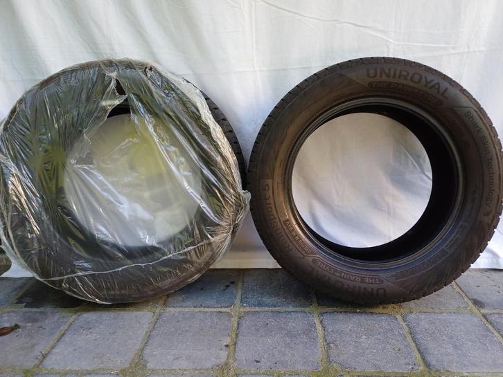 Pneus neufs Uniroyal Rainsport 5, Auto-onderdelen, Banden en Velgen, Band(en), Zomerbanden, 215 mm, Personenwagen, Nieuw, Ophalen