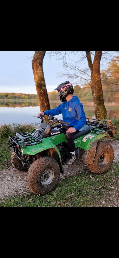 Kawasaki quad in nieuwstaat, Motoren, Quads en Trikes, Ophalen