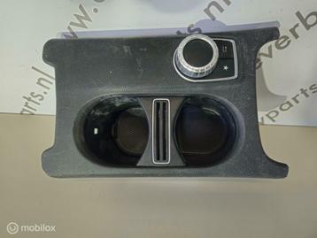 Bekerhouder origineel A-klasse W176 ('12-'18) A1766801610 beschikbaar voor biedingen