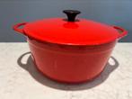 Cousances pan (Le Creuset) 22 cm Cerise in gebruikte staat, Gebruikt, Gietijzer, Ophalen of Verzenden, Keramische plaat