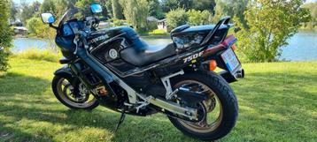 Honda VFR750F in unieke staat! Recent onderhouden bij dealer beschikbaar voor biedingen