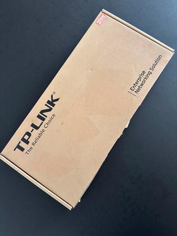 TP LINK TL-SG1016 beschikbaar voor biedingen