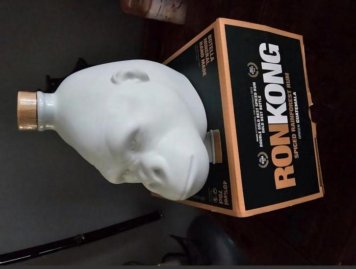 RUM Ron Kong spiced Rainforest rum, Collections, Vins, Enlèvement
