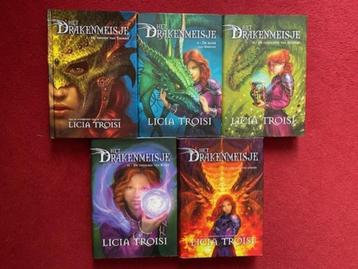 LICIA TROISI HET DRAKENMEISJE DE COMPLETE SERIE IN ZEER GOED beschikbaar voor biedingen
