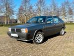 Lancia Delta 1300 bouwjaar 1986, Auto's, Oldtimers, Stof, Bedrijf, 5 deurs, Blauw