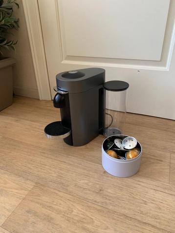 Machine à café Nespresso Vertuo plus, Machine à espresso, Réservoir d'eau amovible, Dosettes et capsules de café, Comme neuf