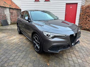 Alfa Romeo Stelvio Q4 Veloce Diesel (fret léger/passager), Autos, Cuir, Argent ou Gris, Achat, Noir