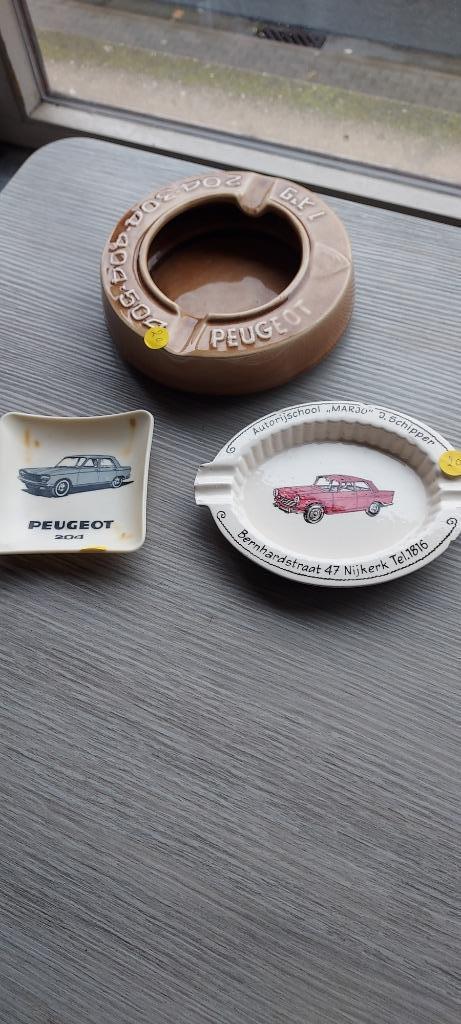 3 oude asbakken/schaaltjes van Peugeot, weggeefprijs, Verzamelen, Merken en Reclamevoorwerpen, Gebruikt, Gebruiksvoorwerp, Verzenden