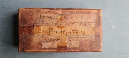 Boîte carton vintage Brighton avec Swiss Clips, Antiquités & Art, Antiquités | Outils & Instruments, Enlèvement ou Envoi