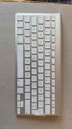Draadloos tietsenbord apple QWERTZ, Computers en Software, Toetsenborden, Ophalen of Verzenden, Azerty, Zo goed als nieuw, Draadloos