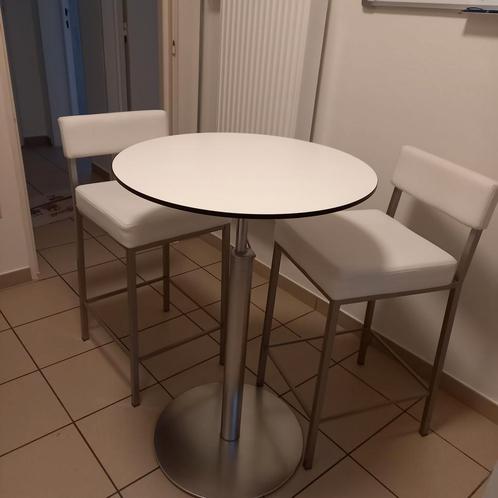 Bartafel en 2 barstoelen, Huis en Inrichting, Barkrukken, Gebruikt, In hoogte verstelbaar, Ophalen