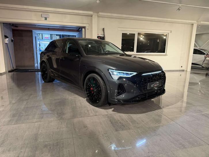 Audi Q8 e-tron 55 QUATTRO * DIGITAL MATRIX * PANO * HEAD UP, Autos, Audi, Particulier, Achat, Q8 e-tron, Caméra 360°, 4x4, Adapté aux personnes handicapées