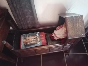 Antieke wieg beschikbaar voor biedingen