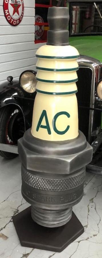 Grote AC spark plugs reclame decoratie bougie USA showroom  beschikbaar voor biedingen