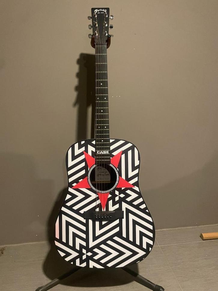 Martin DX Johnny Cash, Muziek en Instrumenten, Snaarinstrumenten | Gitaren | Akoestisch, Zo goed als nieuw, Western- of Steelstringgitaar