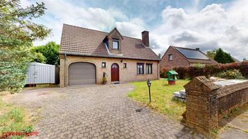 Maison à vendre à Châtelet, 4 chambres