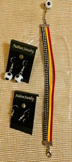 Te koop een nieuwe set oorbellen en armband, Ophalen