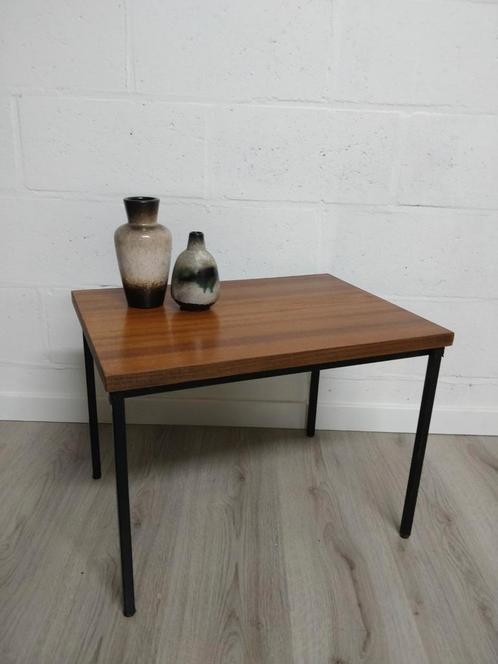 Vintage midcentury bijzettafeltje | sidetable retro, Huis en Inrichting, Tafels | Bijzettafels, Ophalen of Verzenden