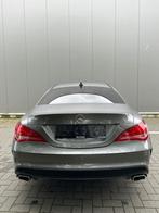 Mercedes-Benz CLA AMG automatique, Autos, Alcantara, 5 places, Carnet d'entretien, 4 portes