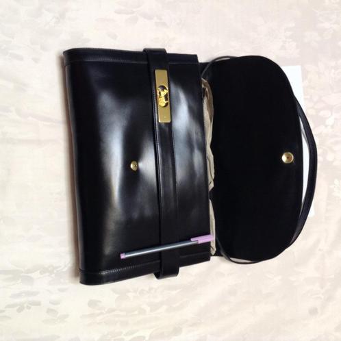 sac à main / épaule  Cuir noir  Excellente qualité !  A4 +, Handtassen en Accessoires, Tassen | Damestassen, Zo goed als nieuw